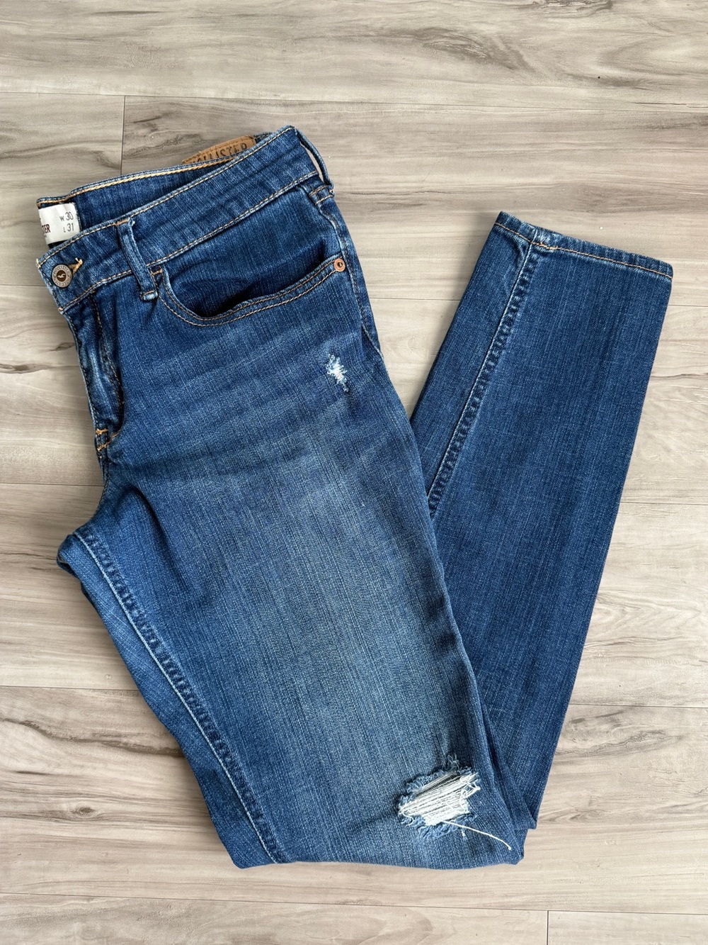 Hollister Distressed Skinny Jeans lMedium Wash Denim Women’s Size 11